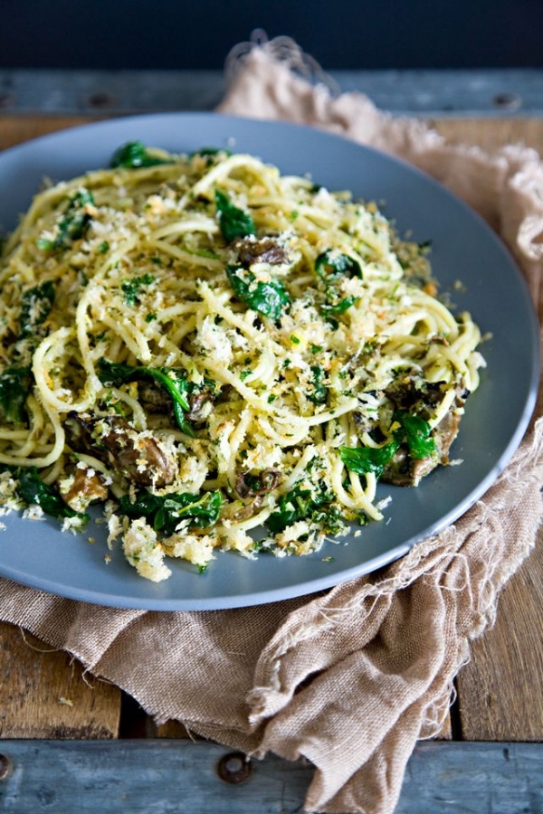 Spinach and Smoked Oyster Spaghetti